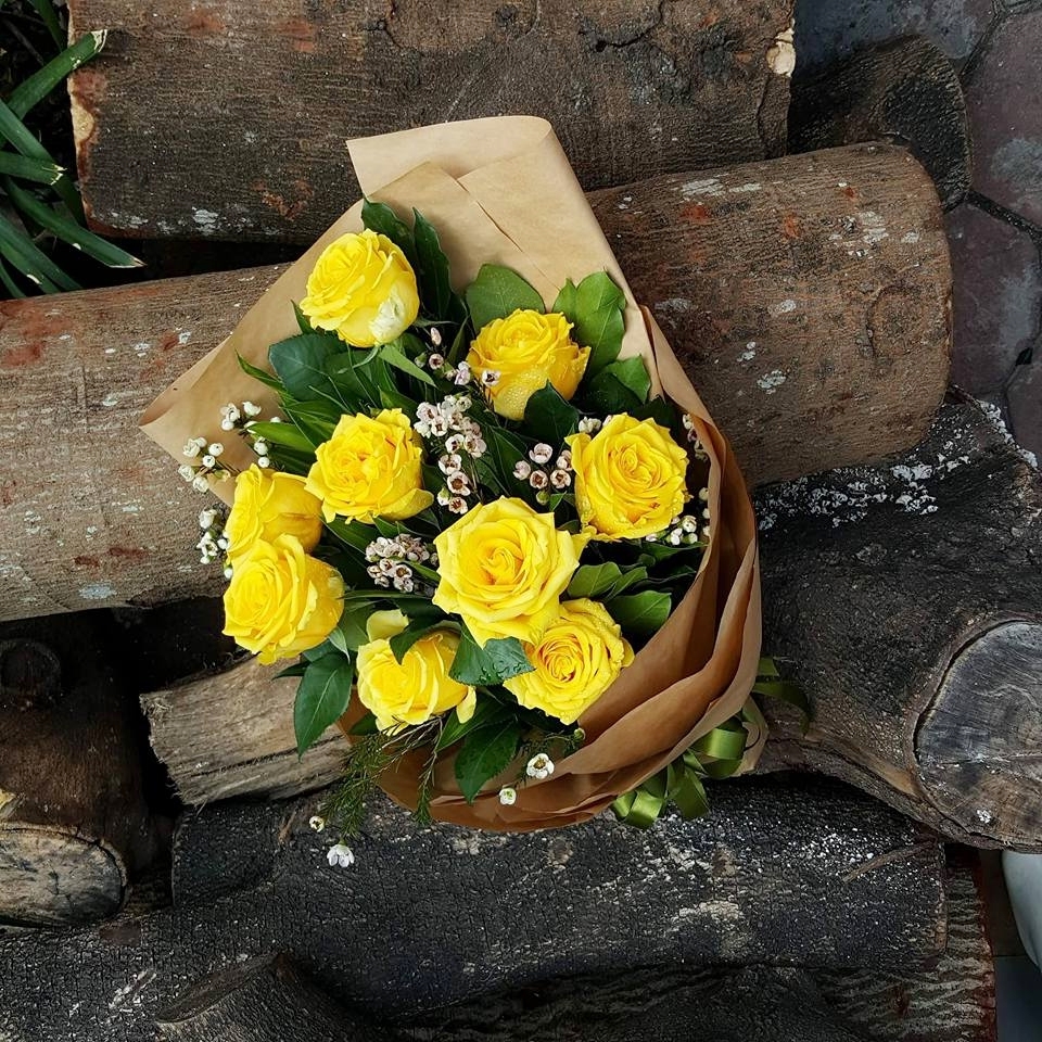 Ngày phụ nữ Việt Nam nên tặng hoa gì