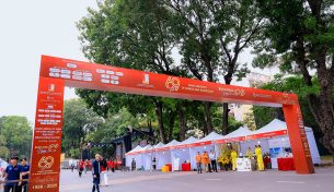 Điện Hoa Việt Pháp tỏa sáng tại “Bách Khoa Ngày Trở Về 2025”