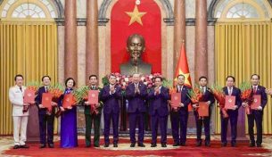 Hoa lay ơn trong đời sống người Việt – Biểu tượng của sự trang nghiêm và vinh quang